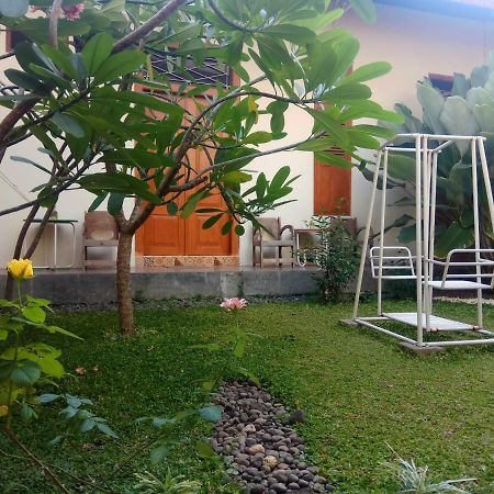 Doeloerkoe Homestay Surakarta  Luaran gambar