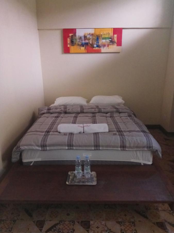 Doeloerkoe Homestay Surakarta  Luaran gambar