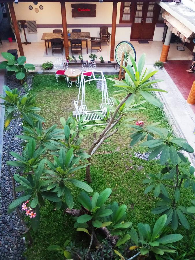 Doeloerkoe Homestay Surakarta  Luaran gambar