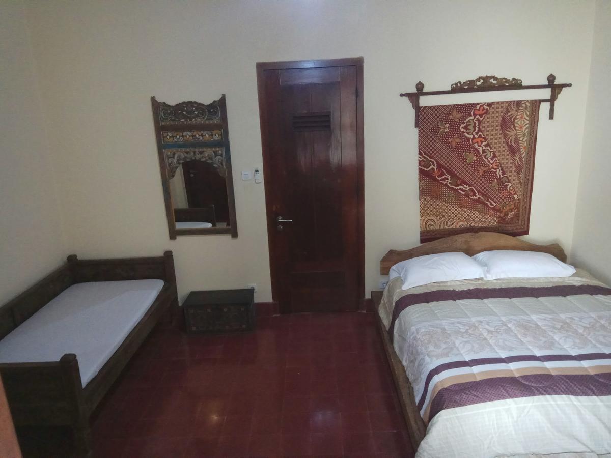 Doeloerkoe Homestay Surakarta  Luaran gambar