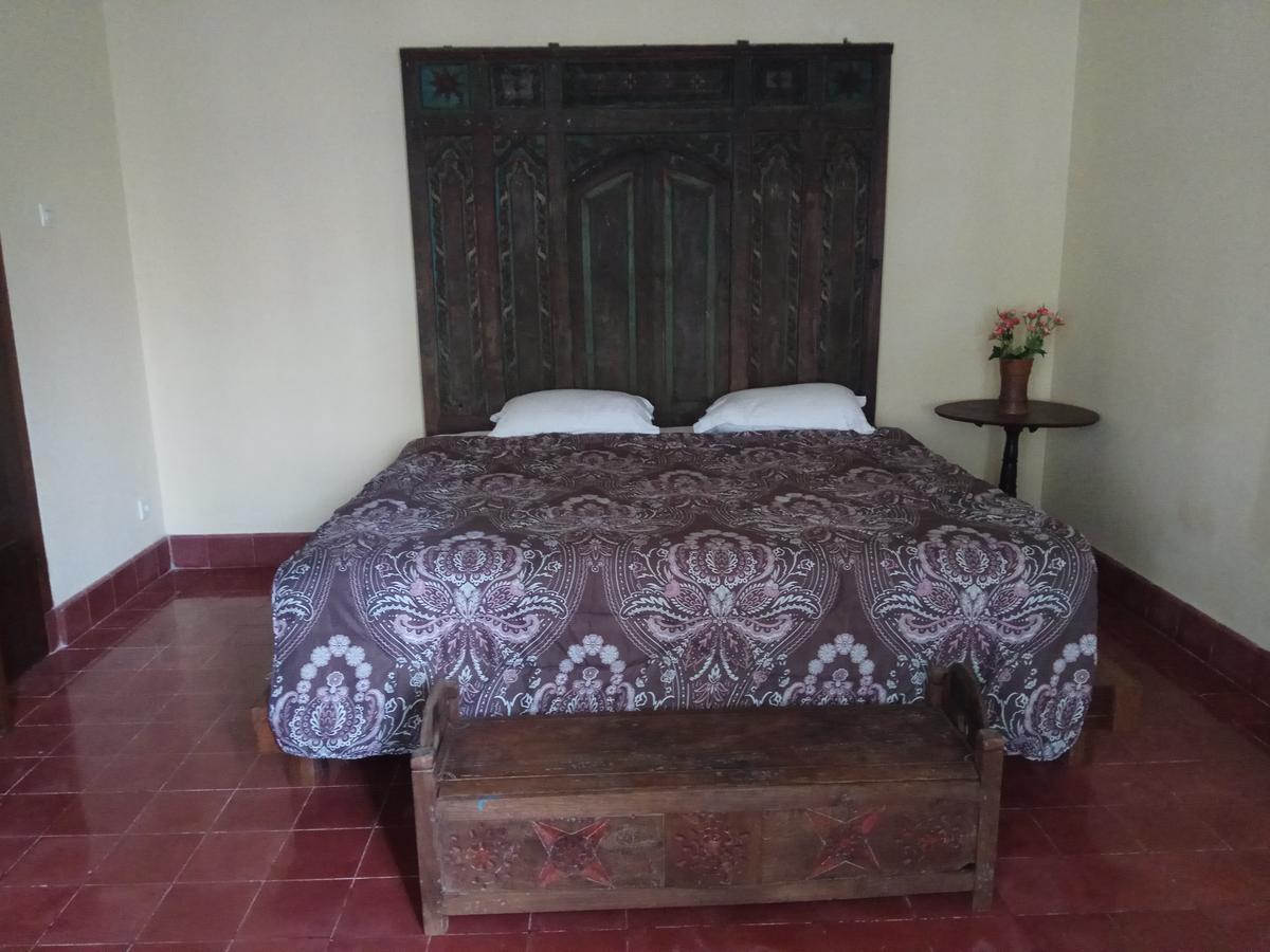 Doeloerkoe Homestay Surakarta  Luaran gambar