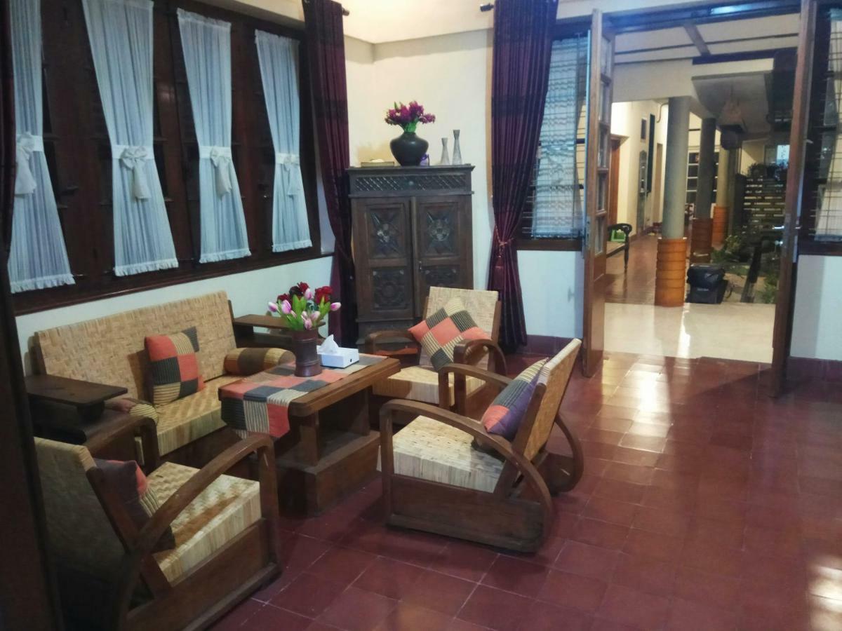 Doeloerkoe Homestay Surakarta  Luaran gambar